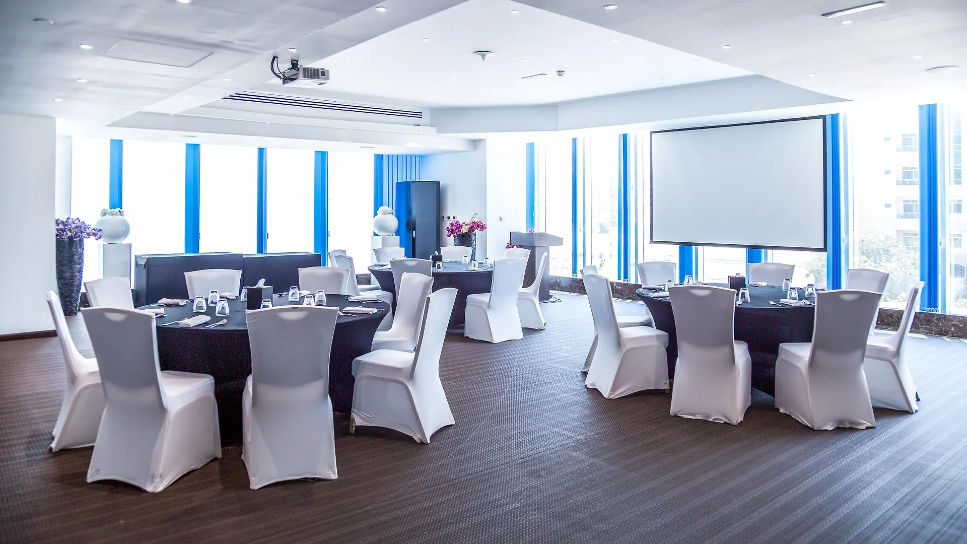 The Canvas Dubai - Mgallery Hotel Collection 5*,